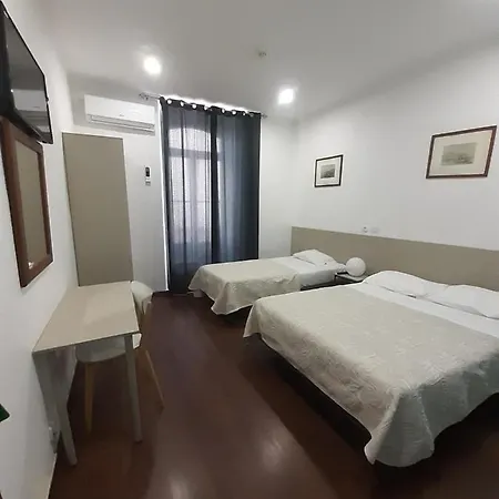 佩绍诺瓦戈雅酒店 招待所